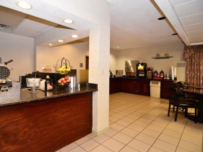 Quality Inn Airport I-240 ممفيس المظهر الخارجي الصورة