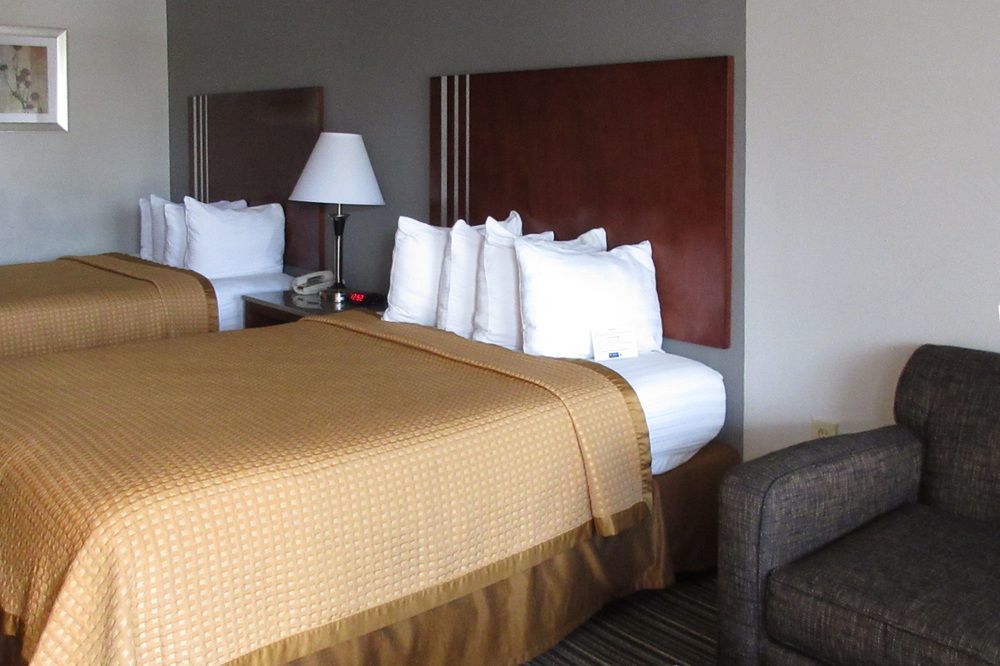 Quality Inn Airport I-240 ممفيس المظهر الخارجي الصورة