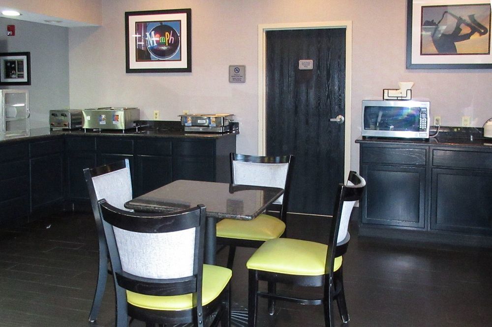 Quality Inn Airport I-240 ممفيس المظهر الخارجي الصورة
