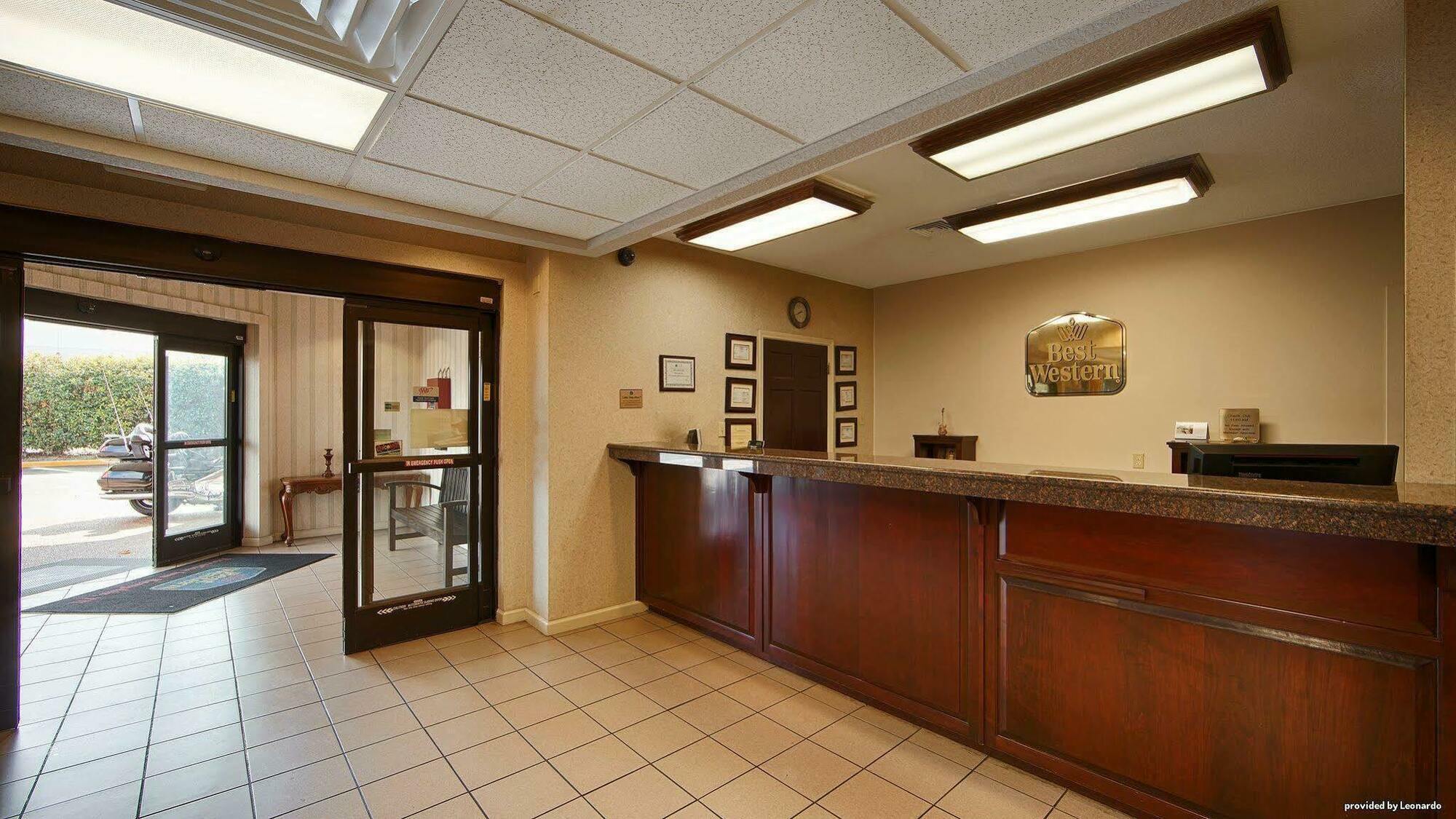 Quality Inn Airport I-240 ممفيس المظهر الخارجي الصورة