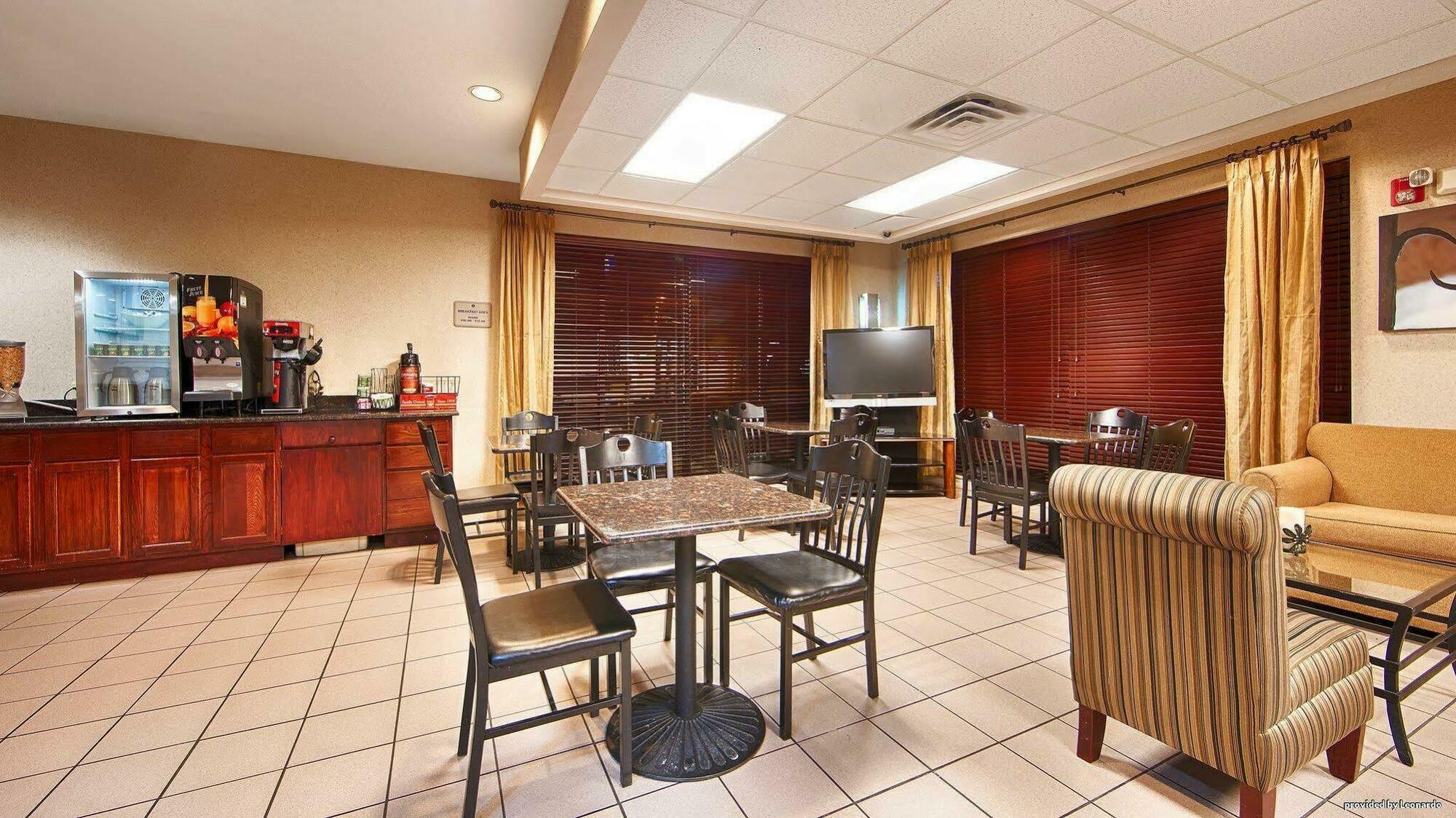 Quality Inn Airport I-240 ممفيس المظهر الخارجي الصورة